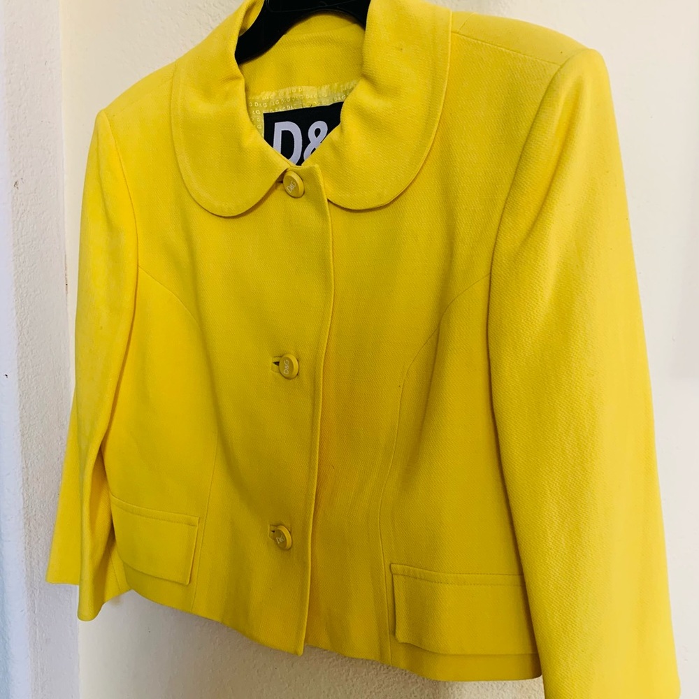 Dolce &Gabbna suit mini skirt & jacket suit.  size30/44